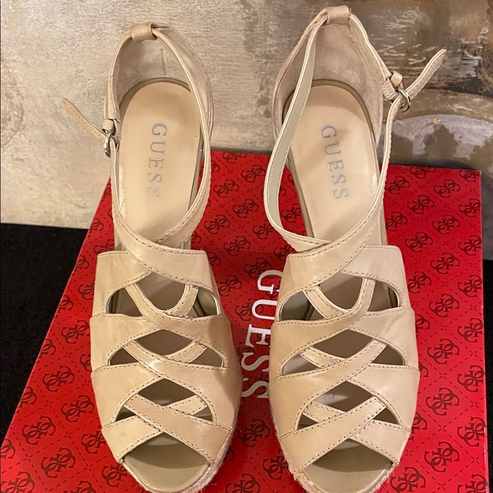 Guess Light Natural Leather Heels - Picture 9 of 10